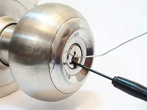 Weatogue CT Locksmith Store Weatogue, CT 860-386-5235 - key-making